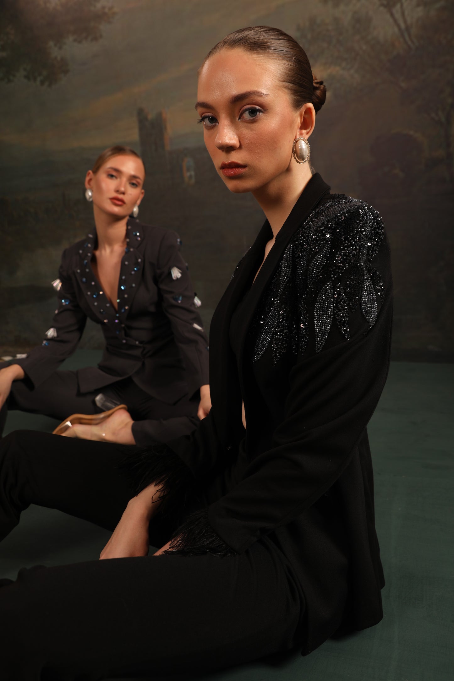 BLACK EMBROIDERED FEATHER PANT SET