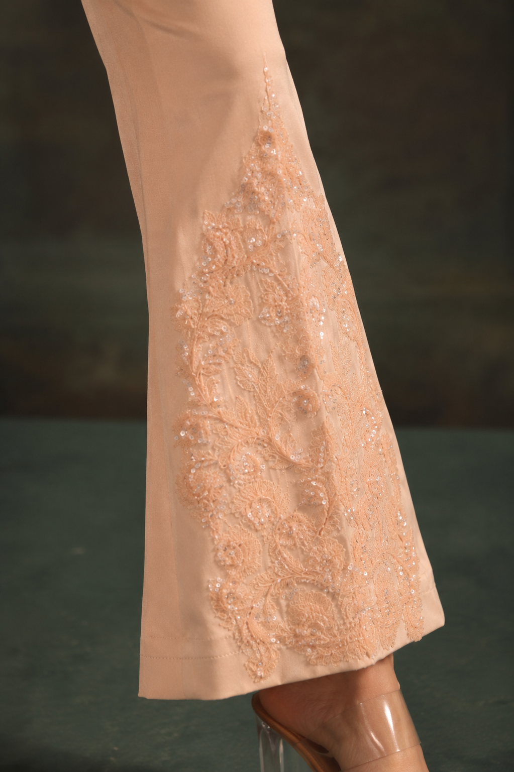 ORGANZA TOP WITH EMBROIDERED BOTTOM